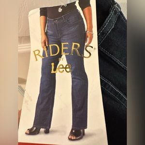 Riders by Lee 20WP midrise slim straight jeans. NWT